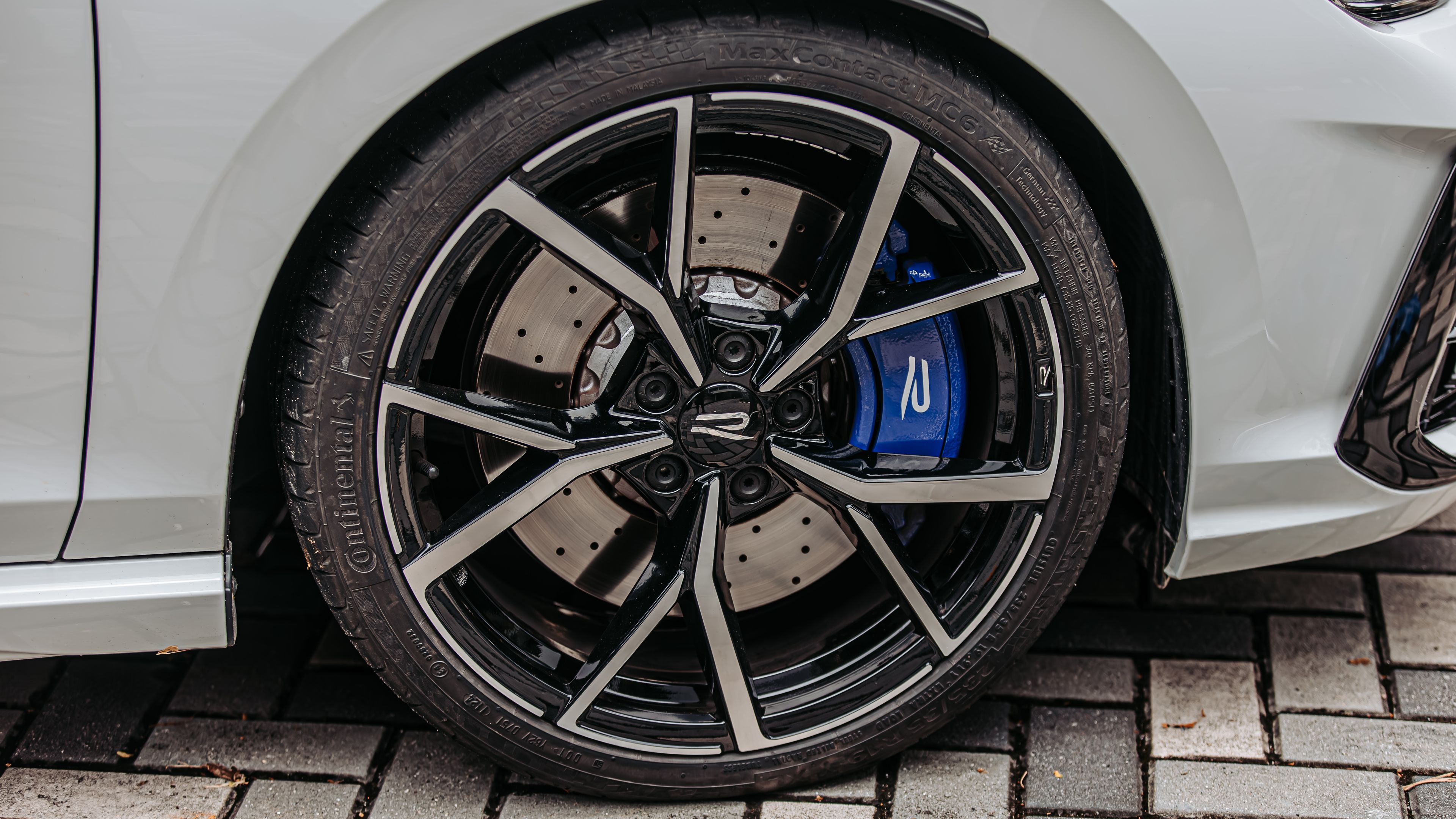 Golf R | Volkswagen Malaysia